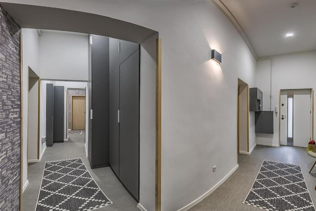 Glam Downtown Apartments Budapest Bagian luar foto