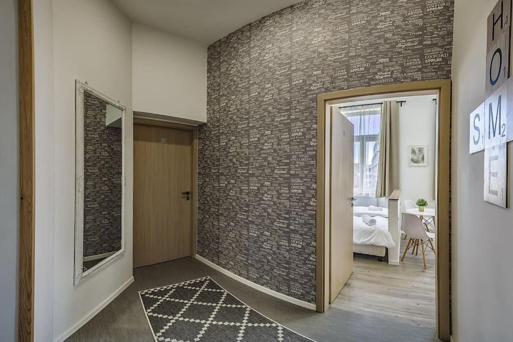 Glam Downtown Apartments Budapest Bagian luar foto