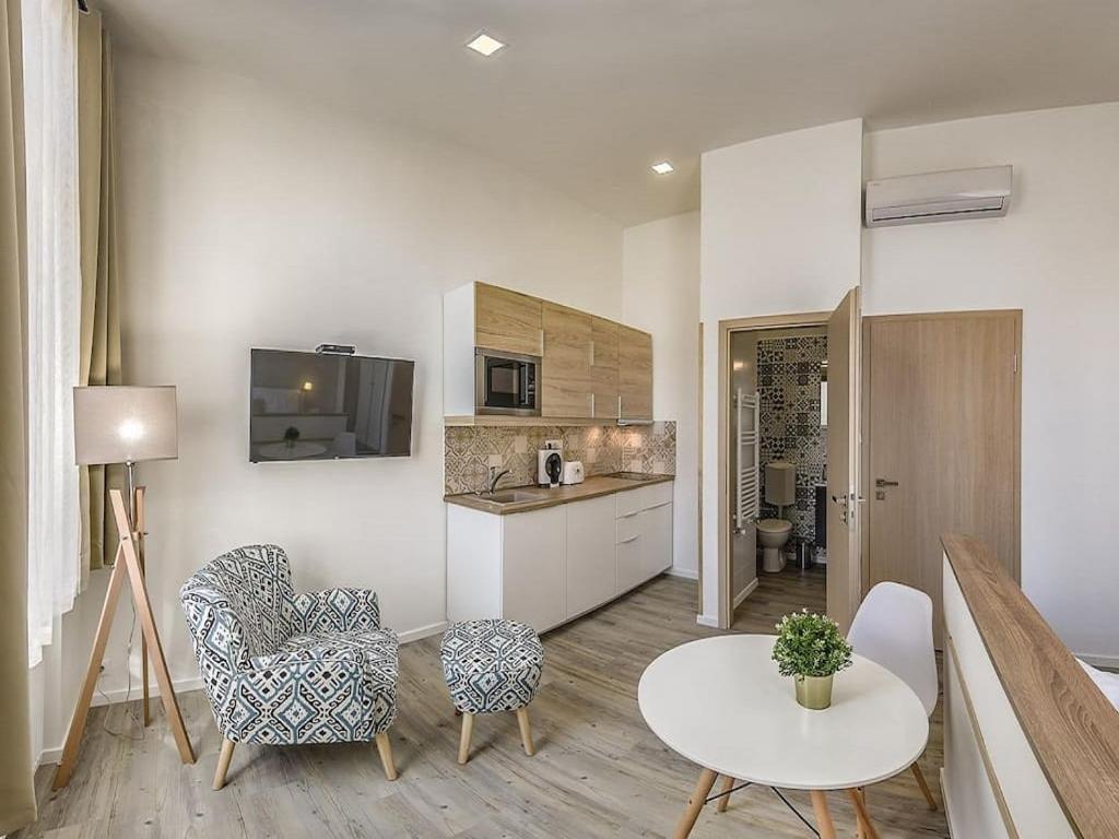 Glam Downtown Apartments Budapest Bagian luar foto