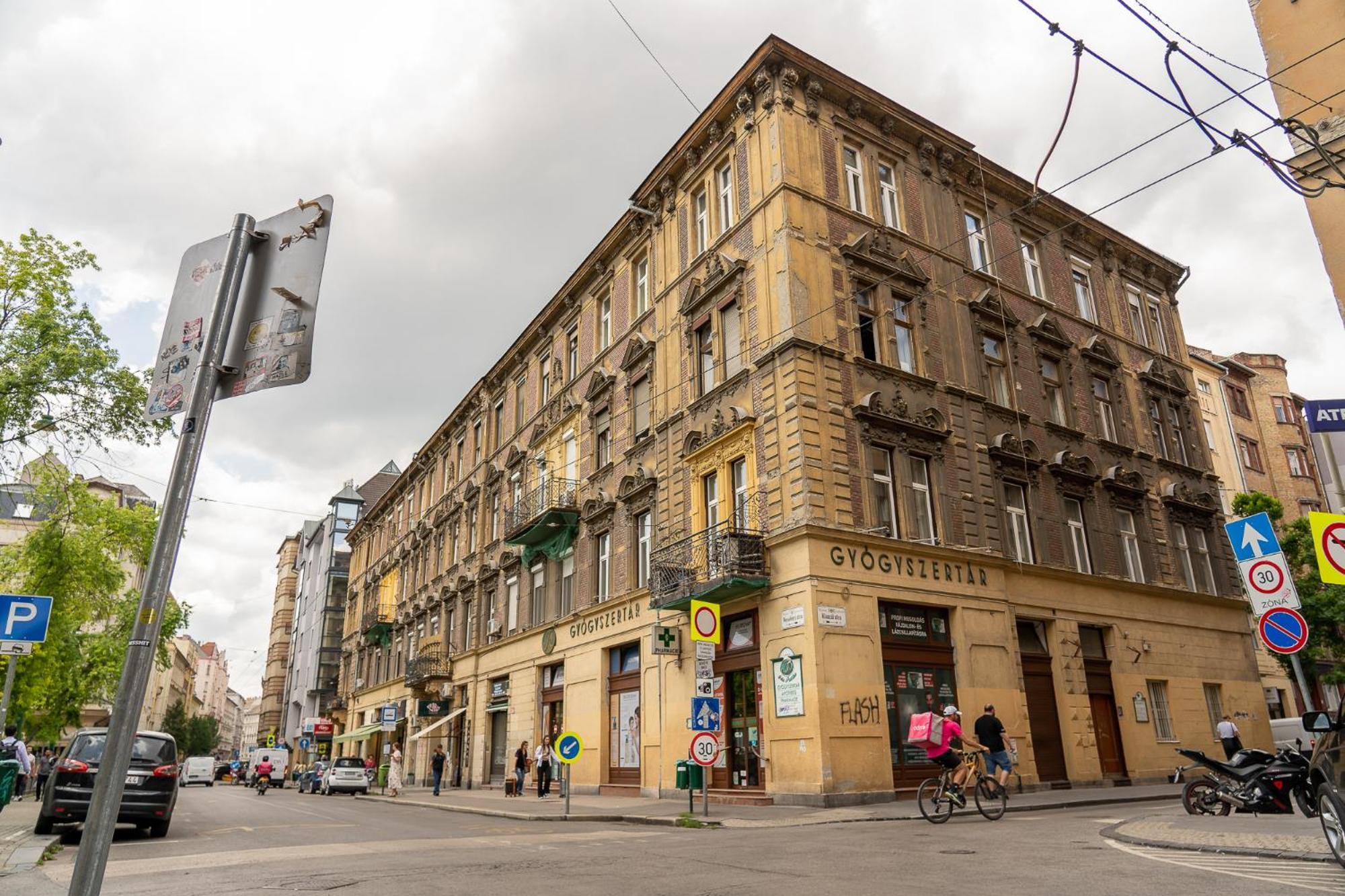 Glam Downtown Apartments Budapest Bagian luar foto