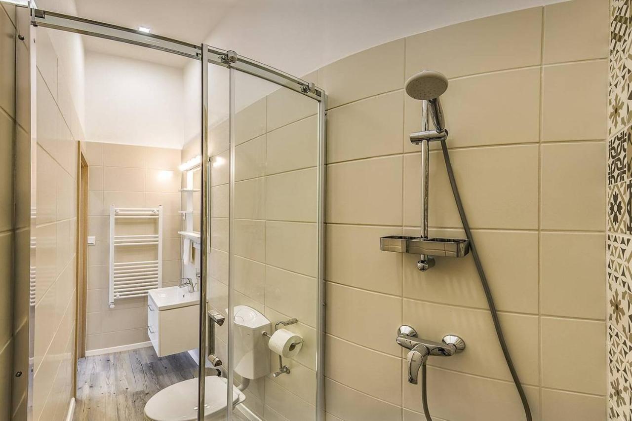Glam Downtown Apartments Budapest Bagian luar foto